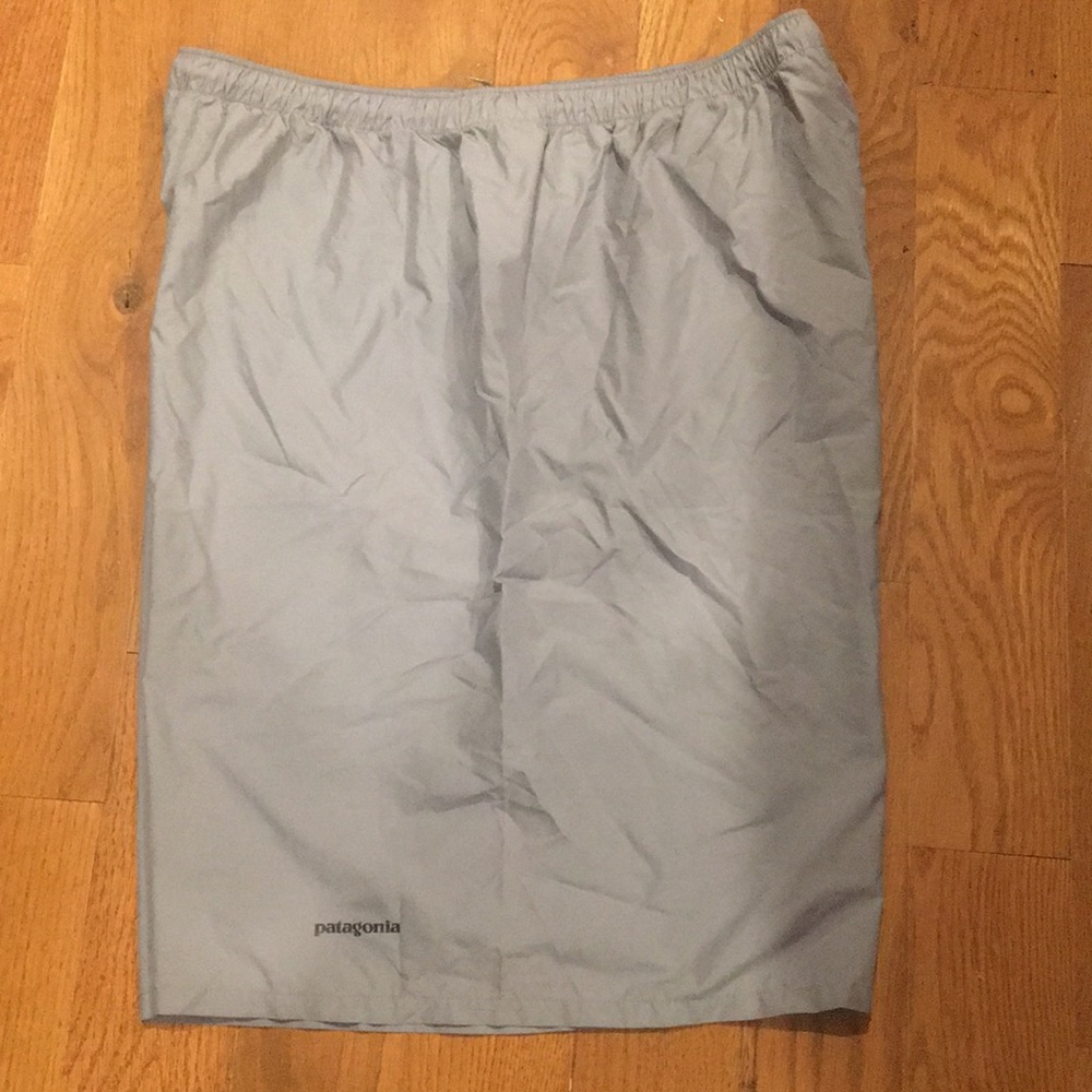 Patagonia Shorts Men’s L